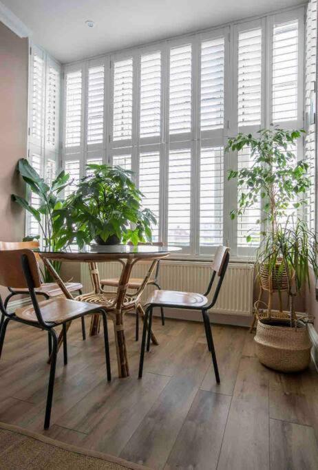 Walpole View - Pet Friendly Apartment Margate Exterior photo
