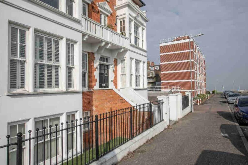 Walpole View - Pet Friendly Apartment Margate Exterior photo